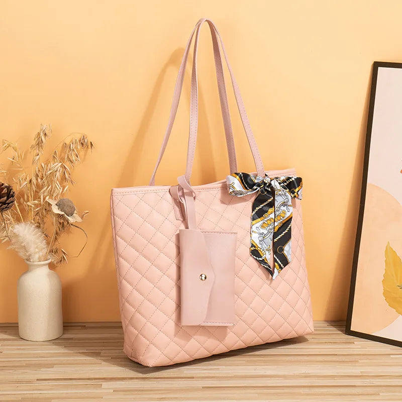 Bolsa de Ombro Feminina - Acolchoado
